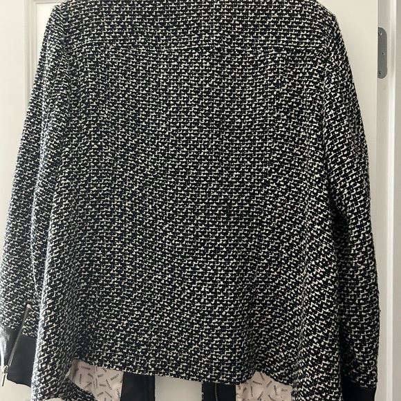 100% Black Leather and Tweed Motorcycle Jacket - Picture 10 of 13